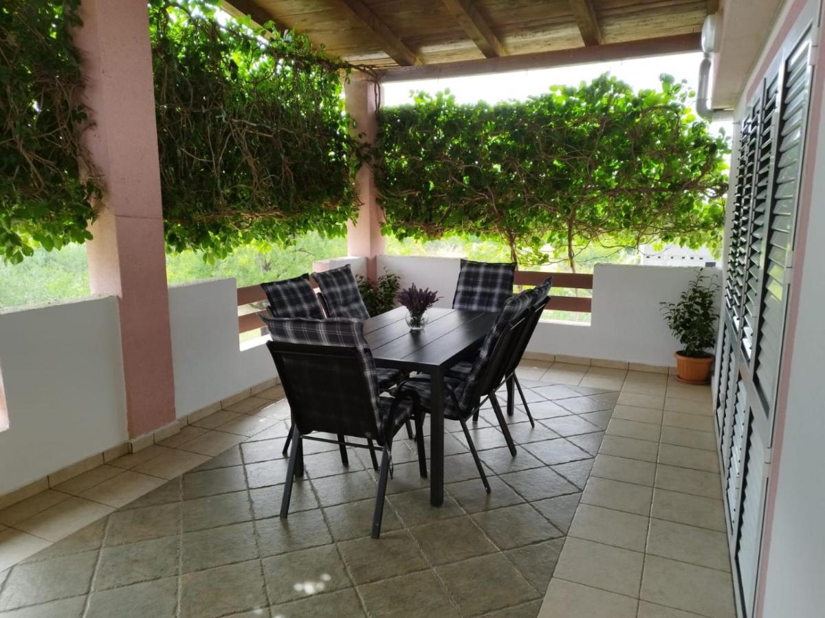 Apartment Ema Posedarje Dış mekan fotoğraf